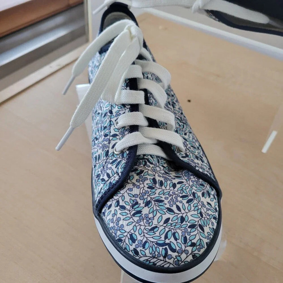 Blue Pr!vo By Clarks Tangelo Floral Sneakers (size: 8M) - Picture 12 of 16